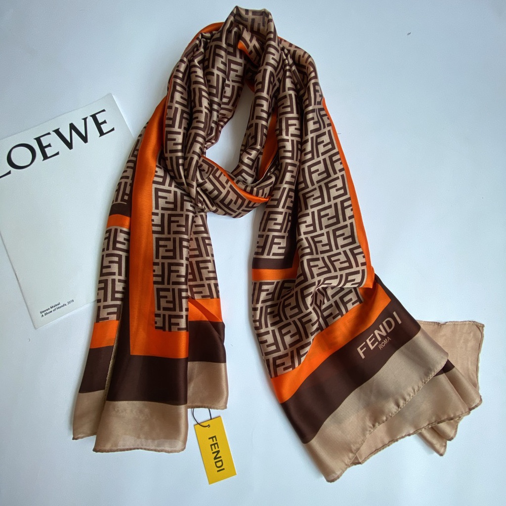 Fendi best sale scarf 2019