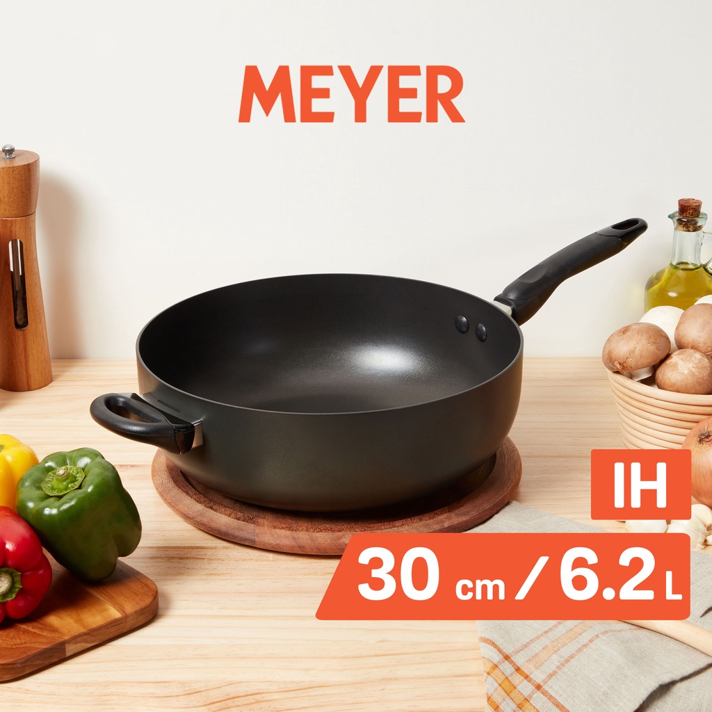 Nonstick Aluminum vs. Stainless Steel - Behind the Designs - Meyer  Singapore – Meyer Housewares (Singapore) Pte Ltd