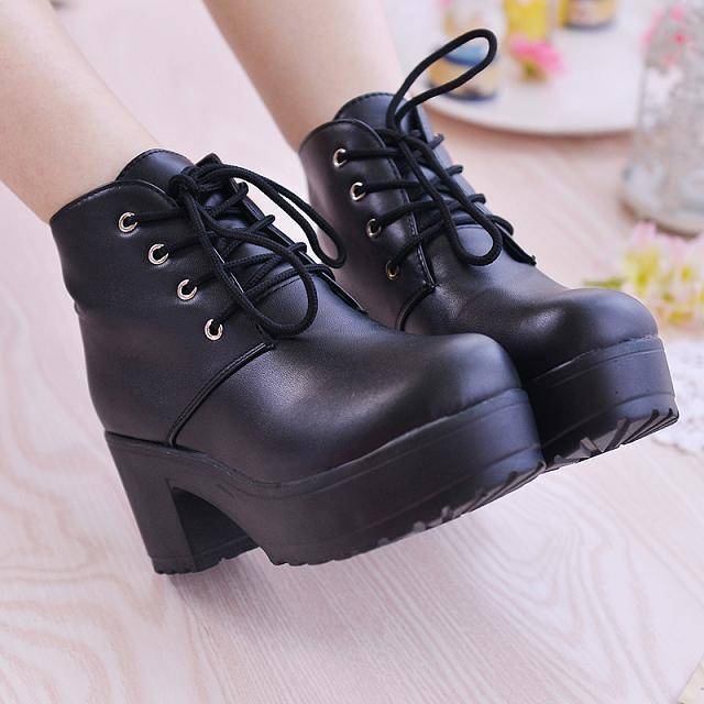 Chunky heeled lace up sale ankle boots