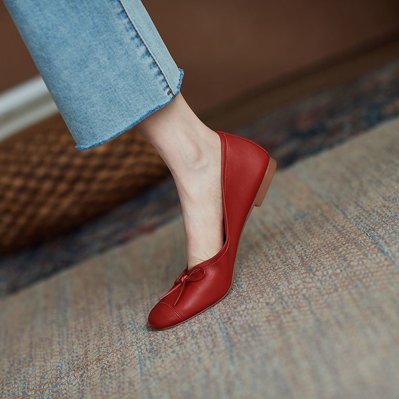 Red leather hot sale flat shoes