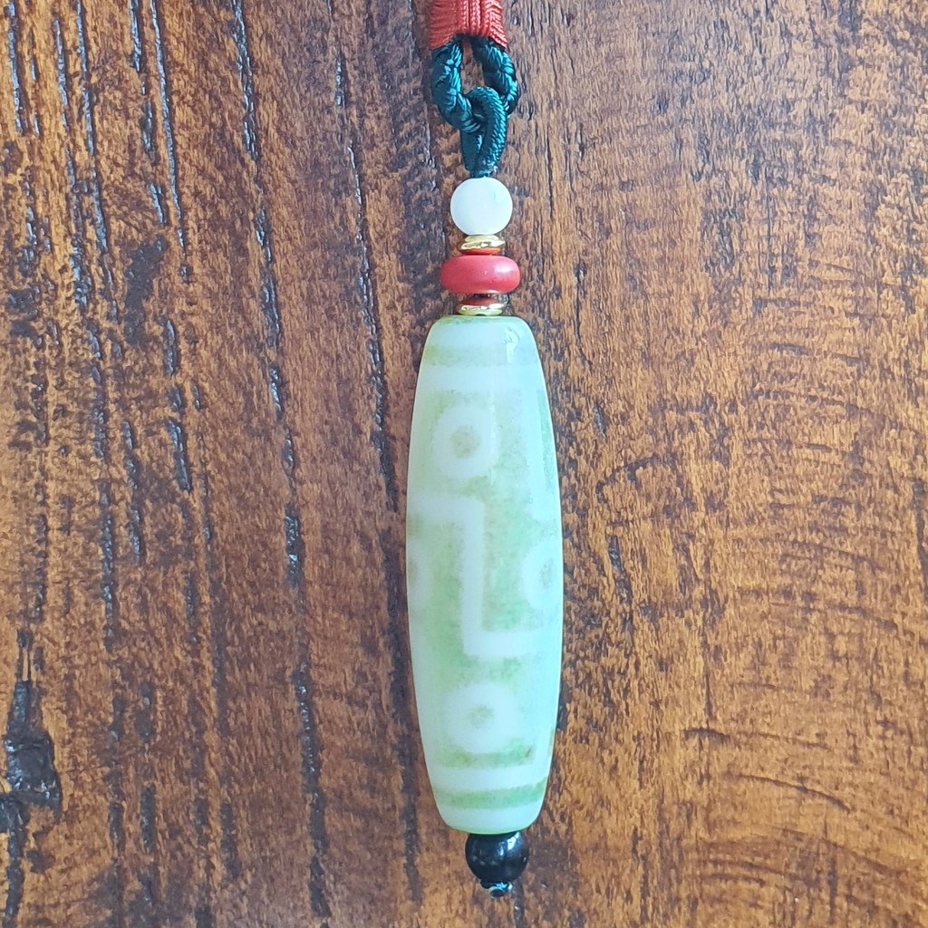 Nine eyes dzi bead green agate necklace 九眼天珠青稞供项链| Shopee