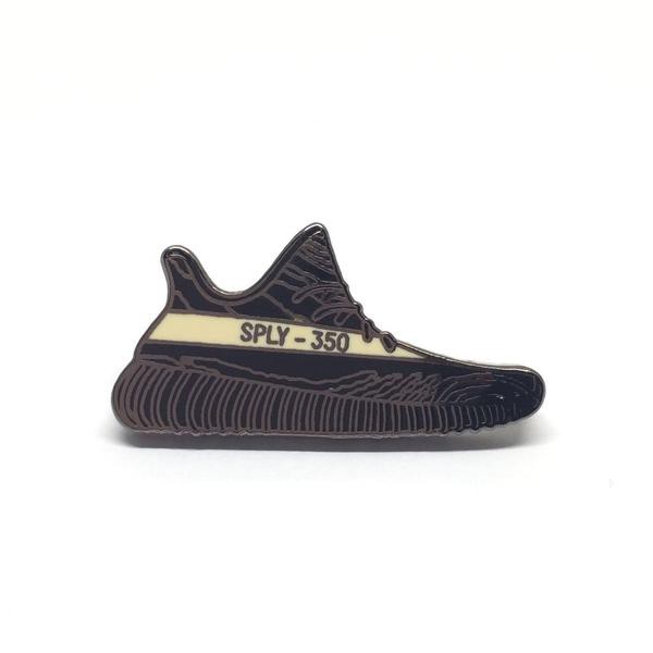 yeezy boost 350 v2 green stripe