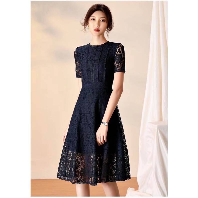 Elegant lace dress with sleeves hotsell