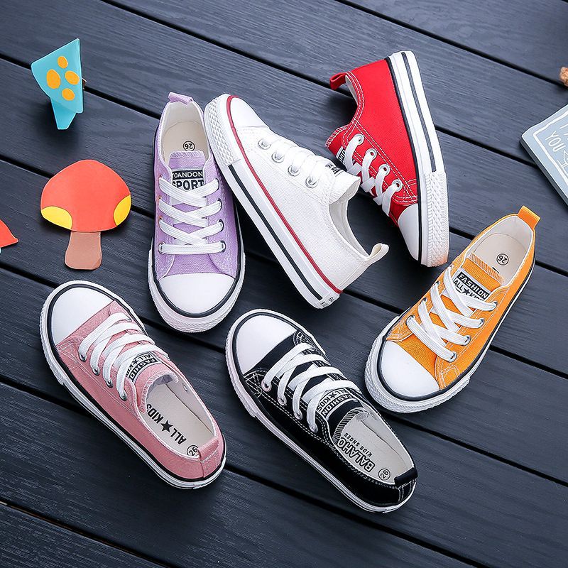 Girls on sale canvas sneakers