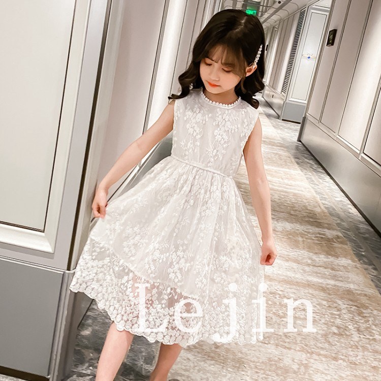 White frock for 2024 6 year girl