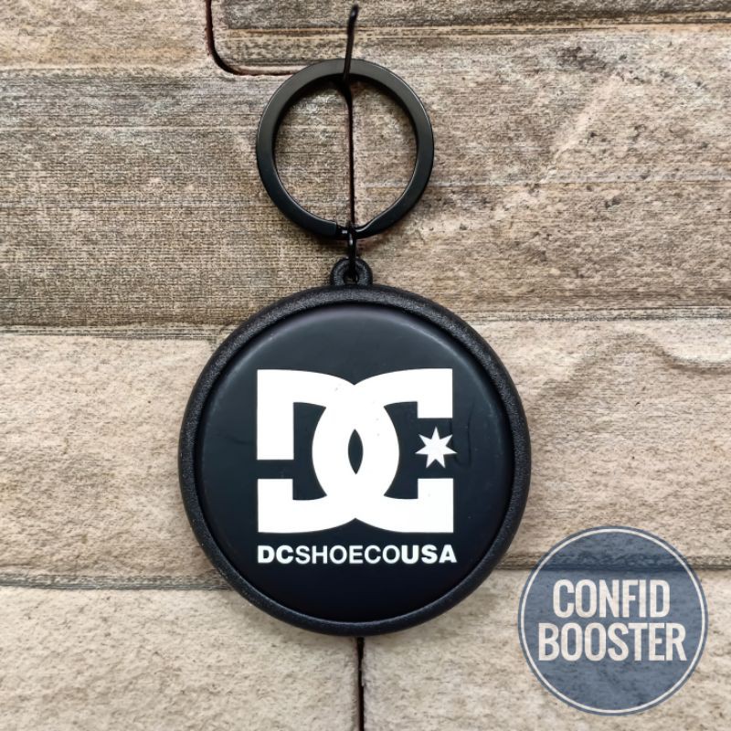 Dc on sale shoes keychain