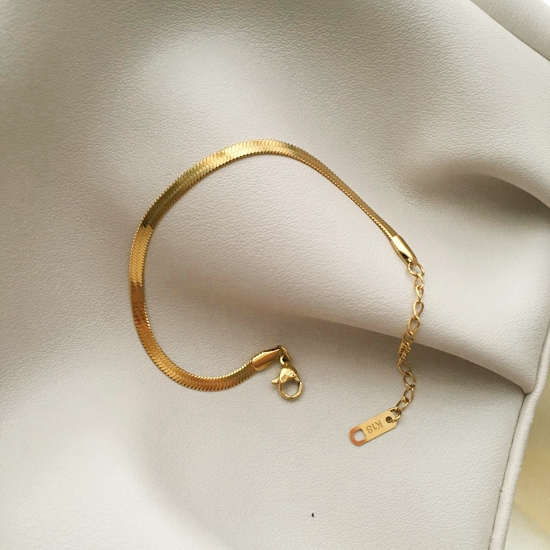 Gold hot sale flat bracelet