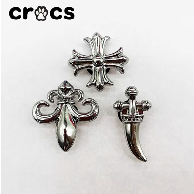 Chrome hearts store charms