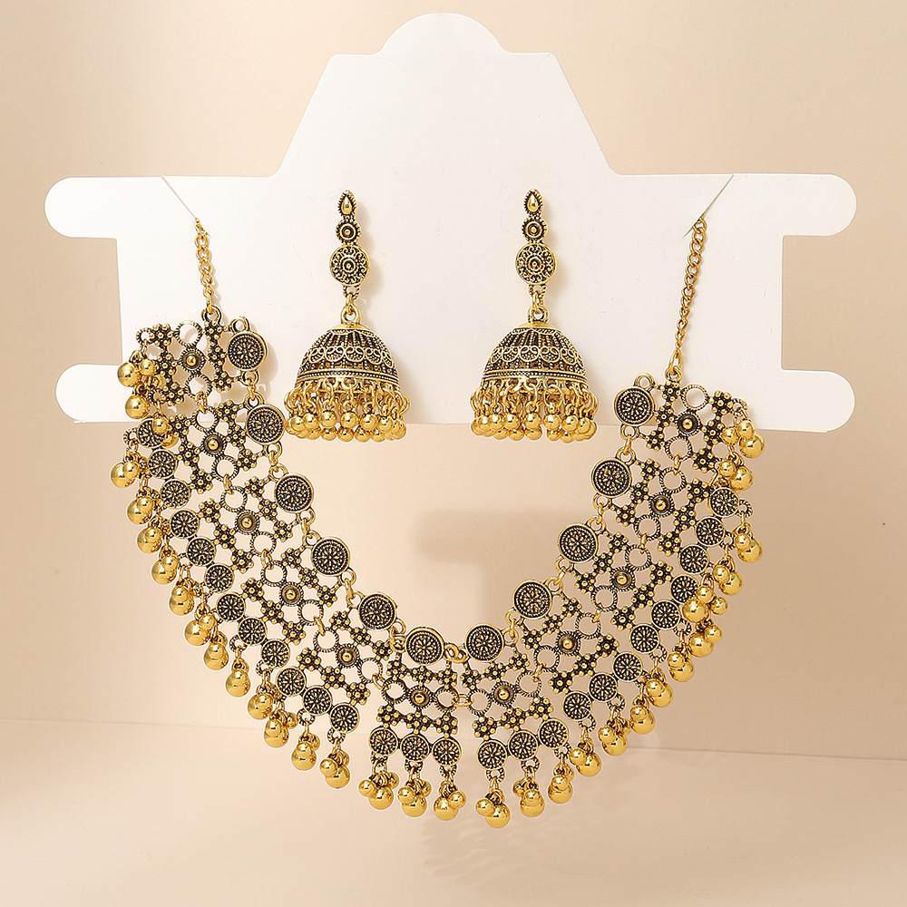 Gold necklace earring on sale set