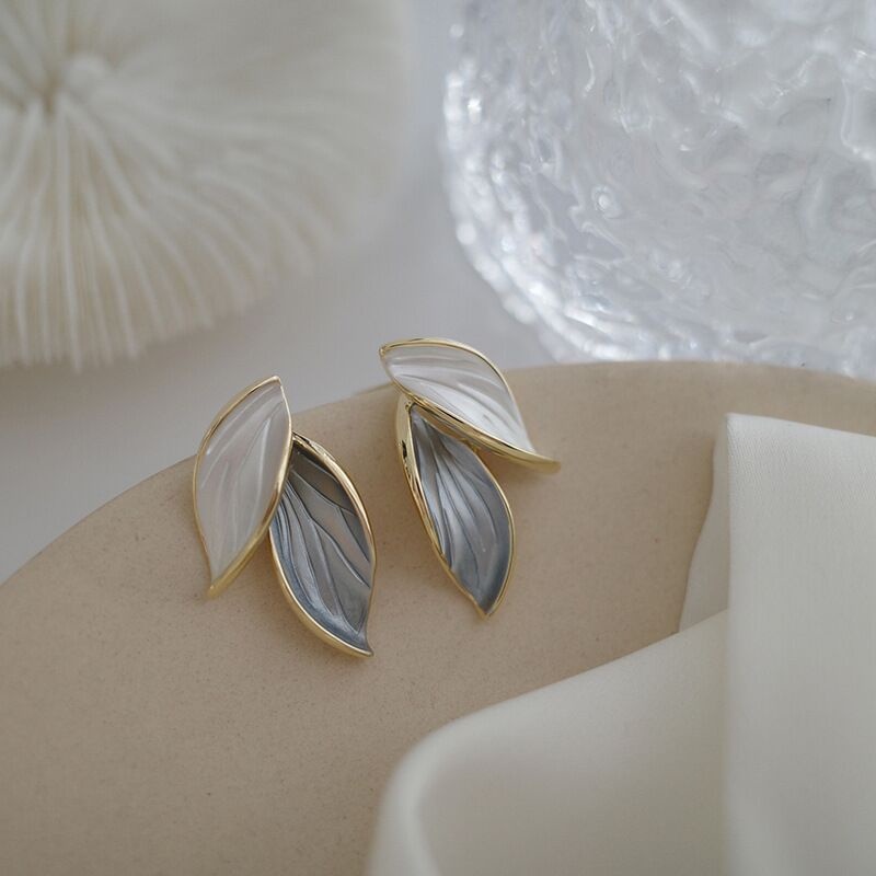 White gold hot sale leaf earrings