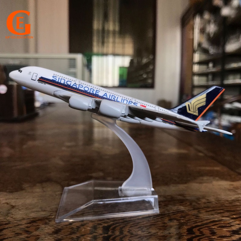 Singapore airlines best sale diecast model