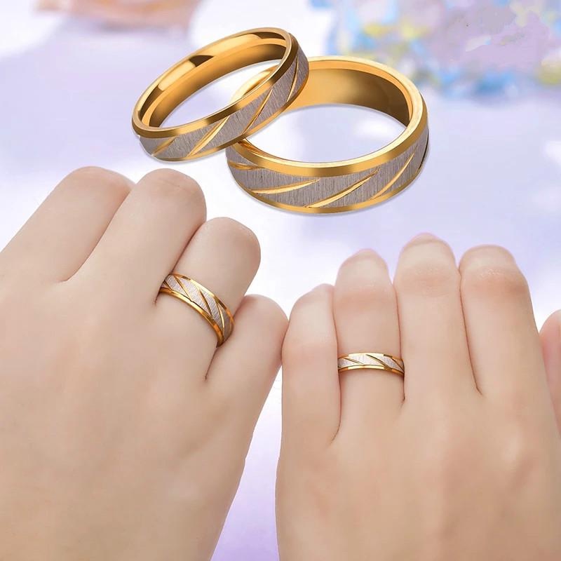 2022 New Titanium Steel Lovers Couple Rings Gold Wave Pattern