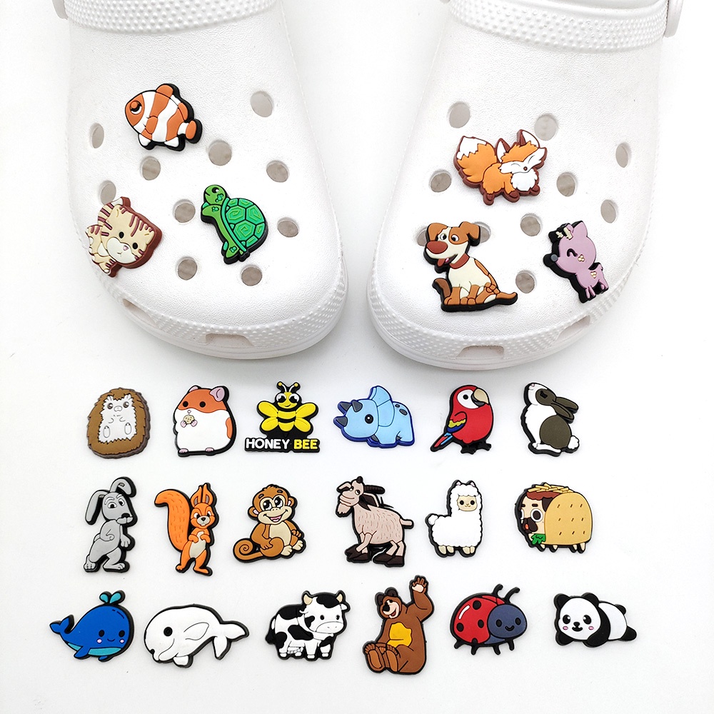 Cute crocs hot sale with charms