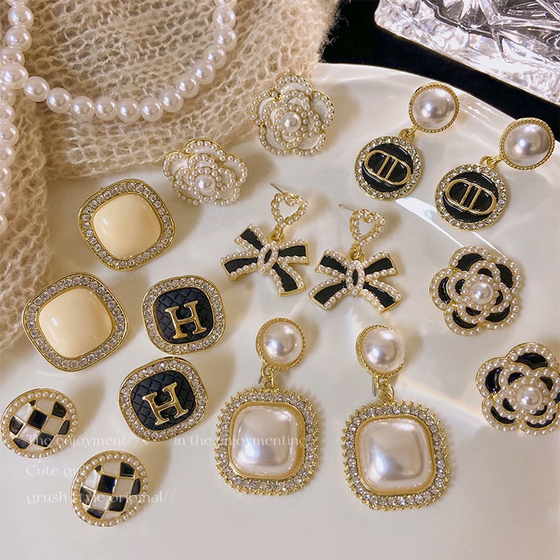 Yupoo deals chanel earrings