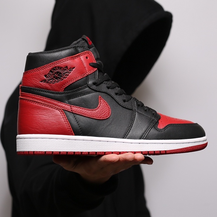 Nike air jordan 1 retro high on sale og bred banned