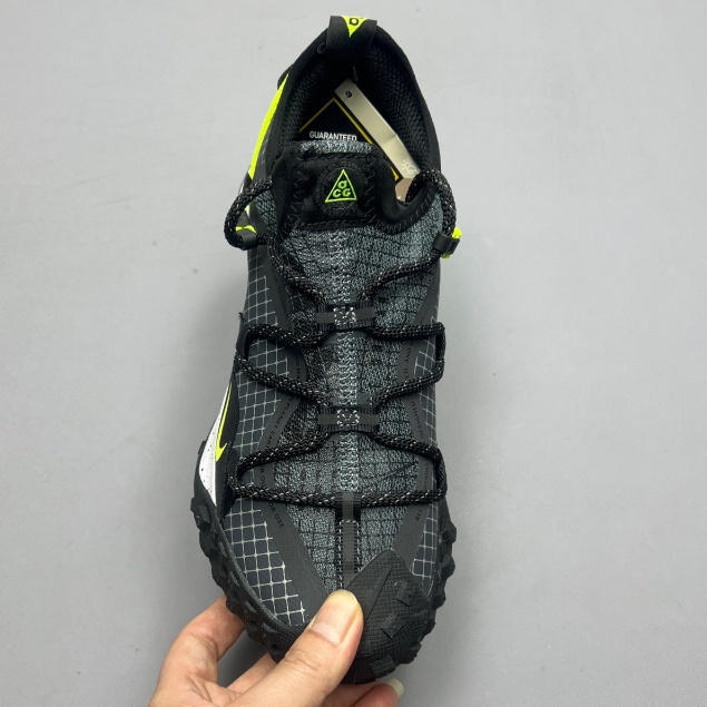 Nike acg hiking hot sale shoes mens