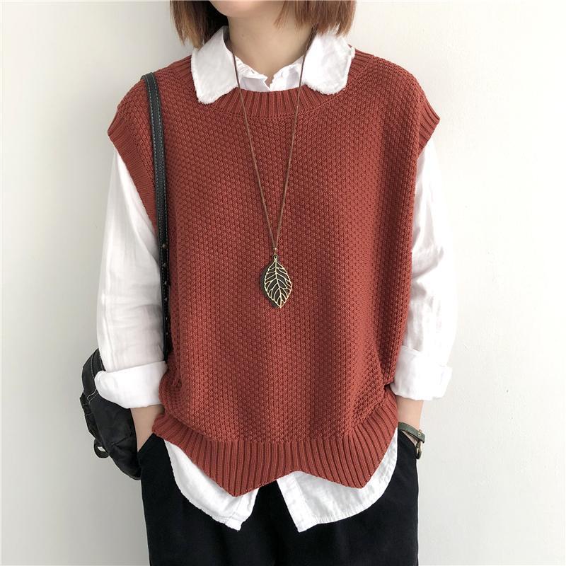 American Women 2023 Spring New Product Knitted Sleeveless Vest V-Neck Short  Style Pullover Knitted Vest - China Thick Sweater Women and Sweater price