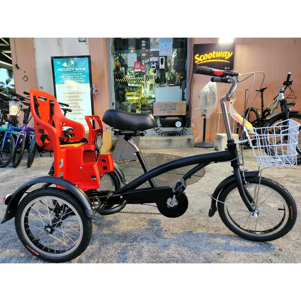 Tricycle bike clearance with child seat