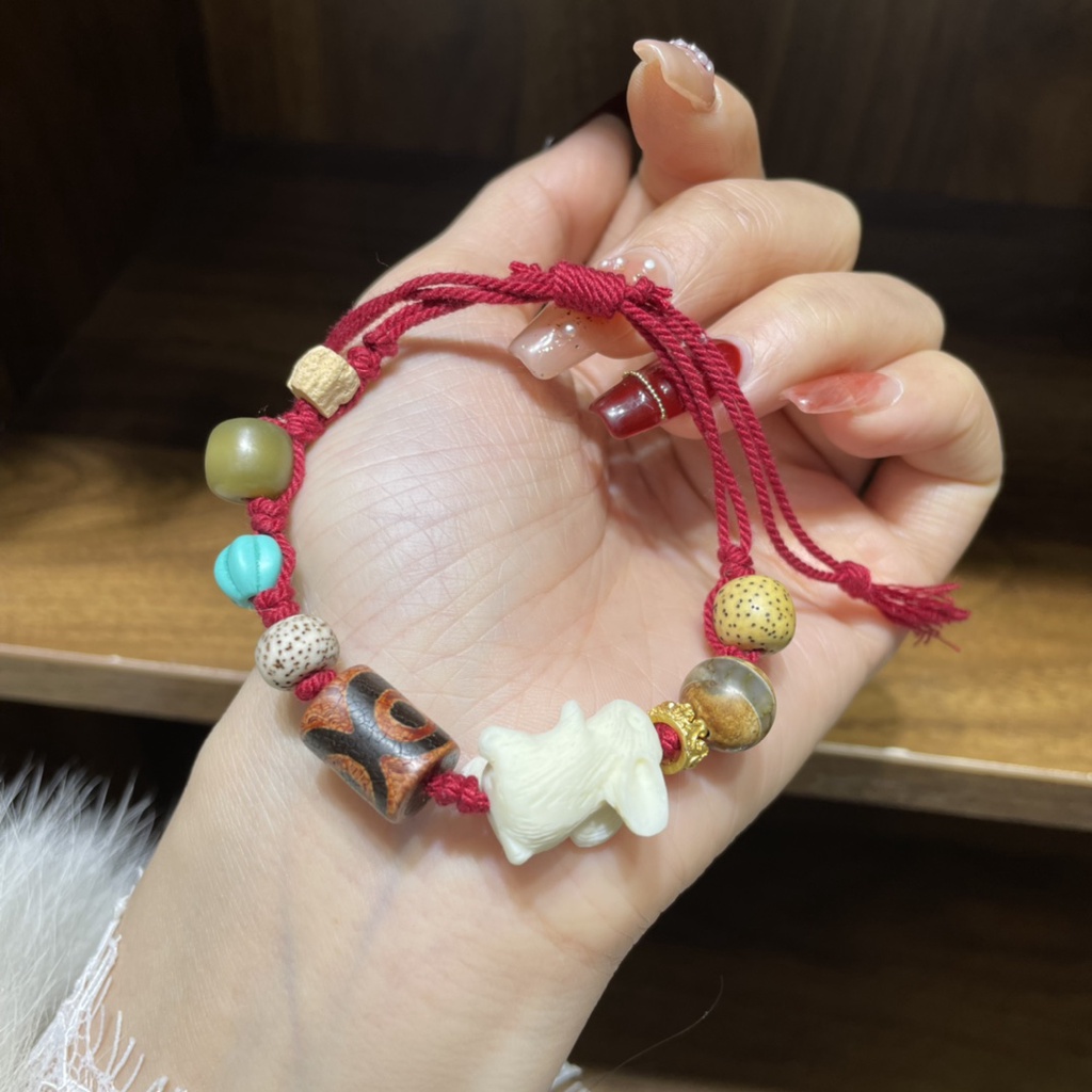 Xinjiang Silicone Key Ring Bracelet, Car Keychain Beaded Wristlet Tassel for Women