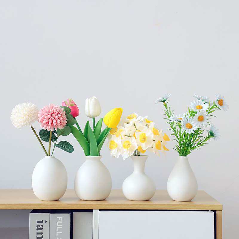 White Ceramic Vase, Simple and Modern Ceramic Vase, Fresh and Creative  Flower Arrangement, White Home Living Room Dried Flower Ornaments, White