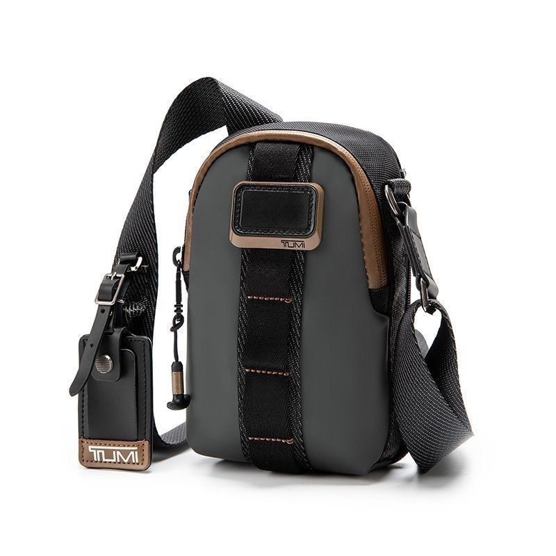 Mens fashion hot sale messenger bag