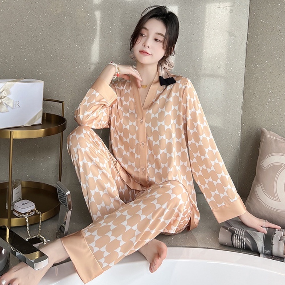 Wholesale Ins homewear long sleeve jacquard plaid black satin pajamas  sleepwear pijamas de seda From m.