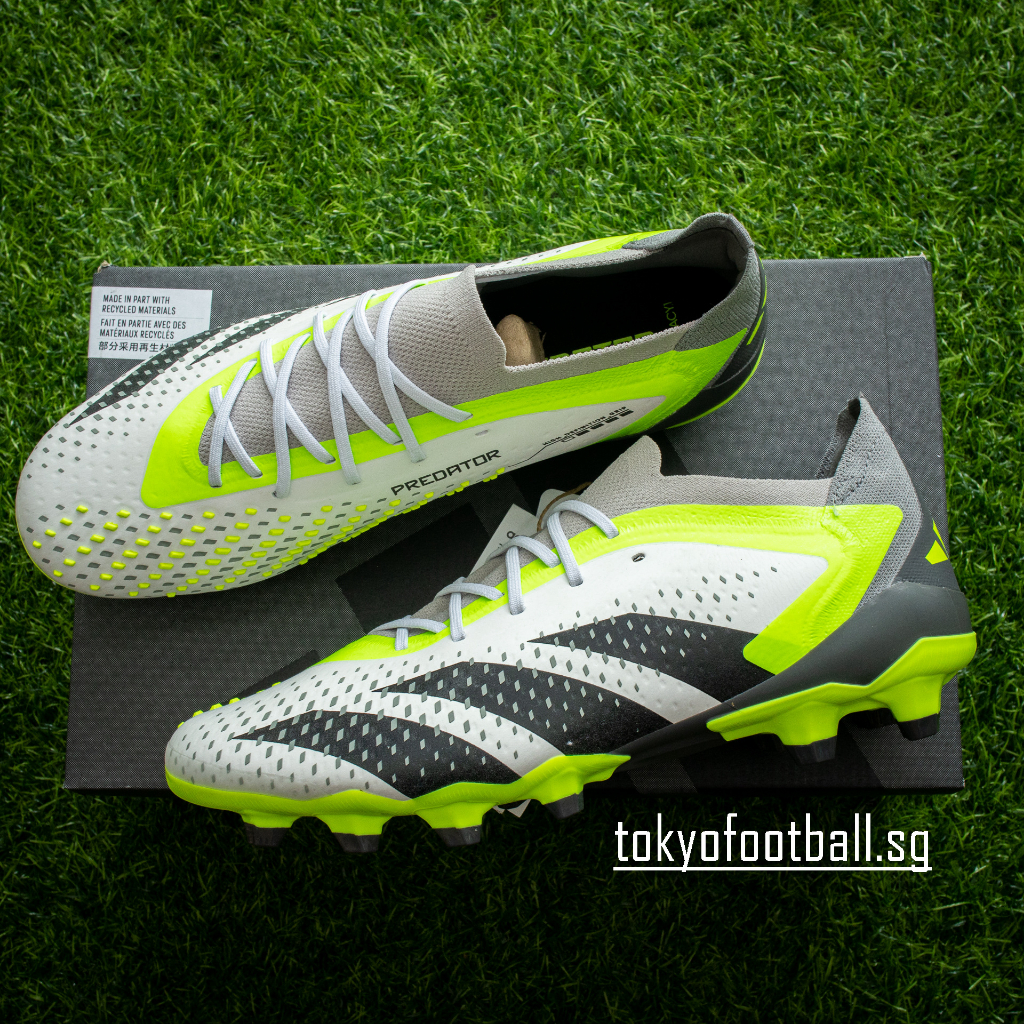 Adidas futsal hotsell shoes japan