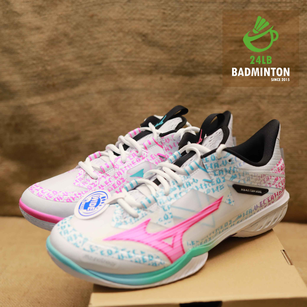 Mizuno badminton shoes best sale 2015